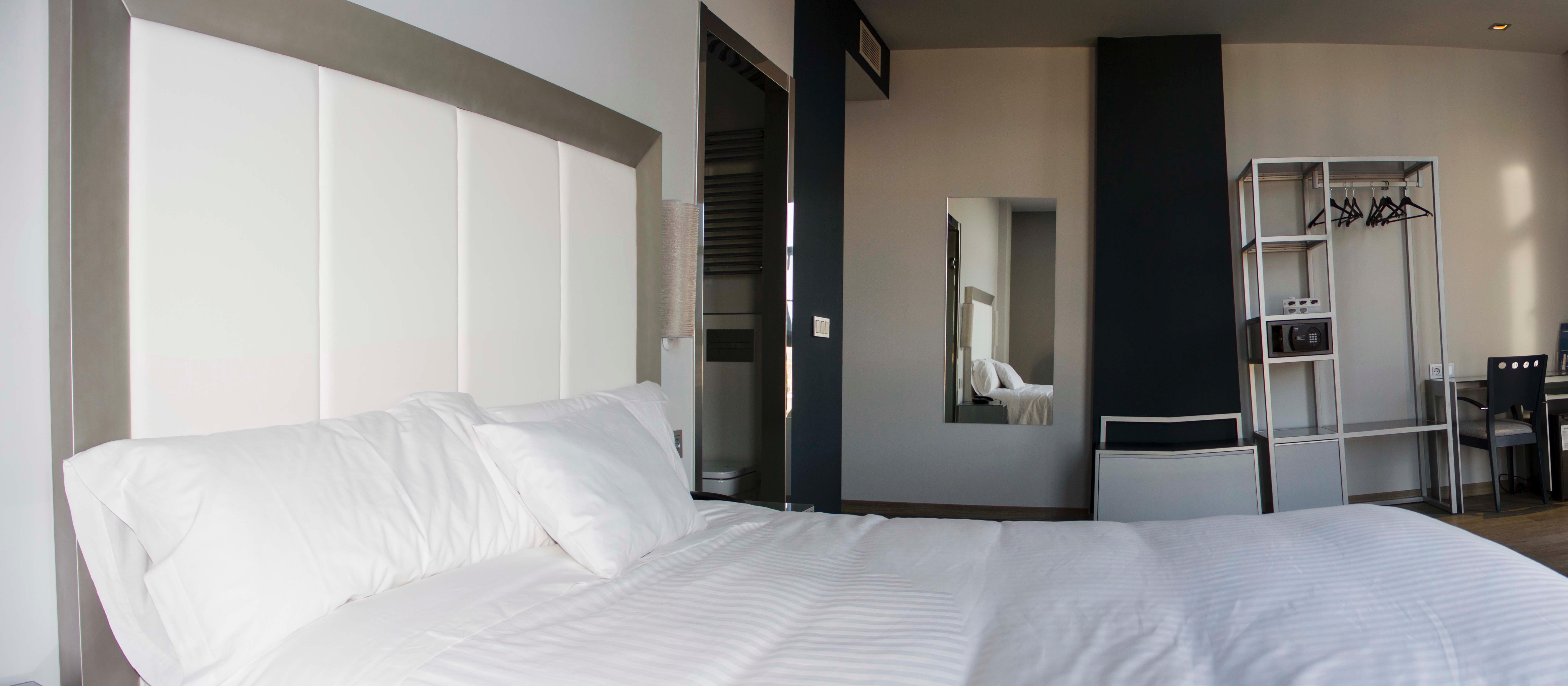 Hotel Santa Eulalia Пуертоляно Екстериор снимка