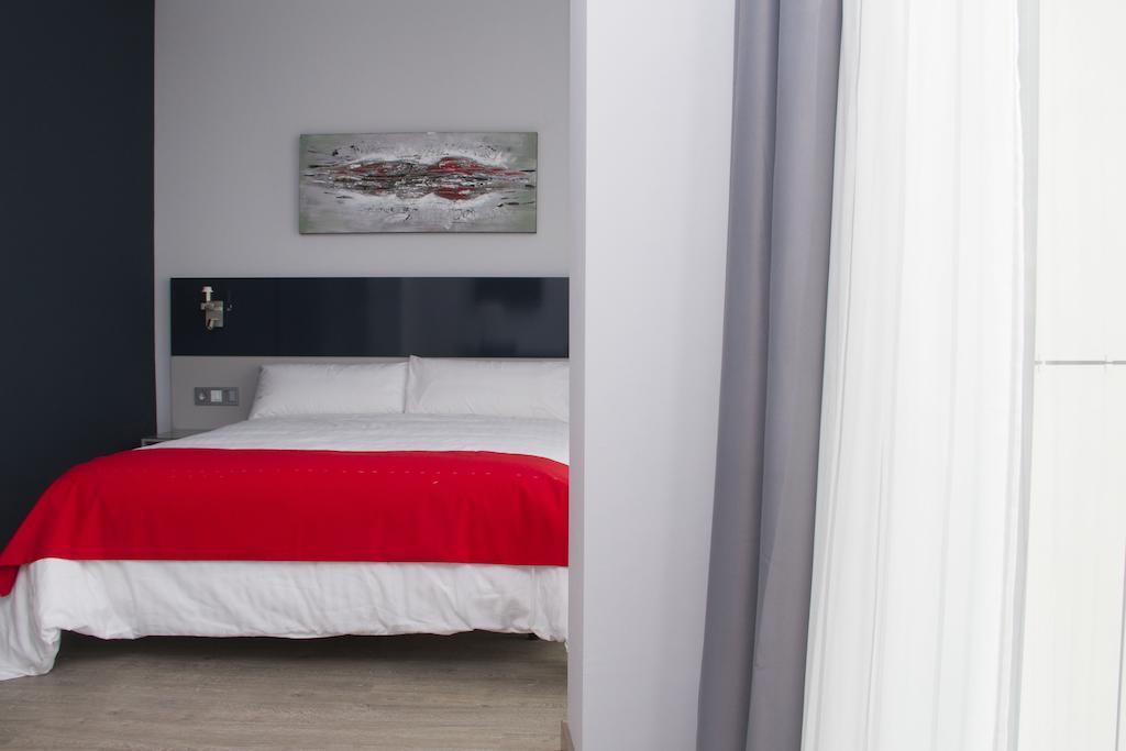 Hotel Santa Eulalia Пуертоляно Стая снимка